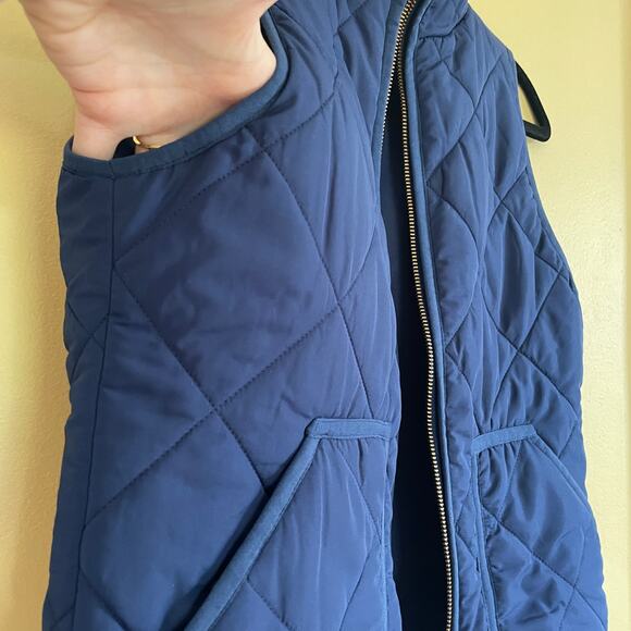 J. Crew Quilted Puffer Vest in Navy Blue Sz XS Preppy Fall Fashion Pockets - Picture 9 of 10
